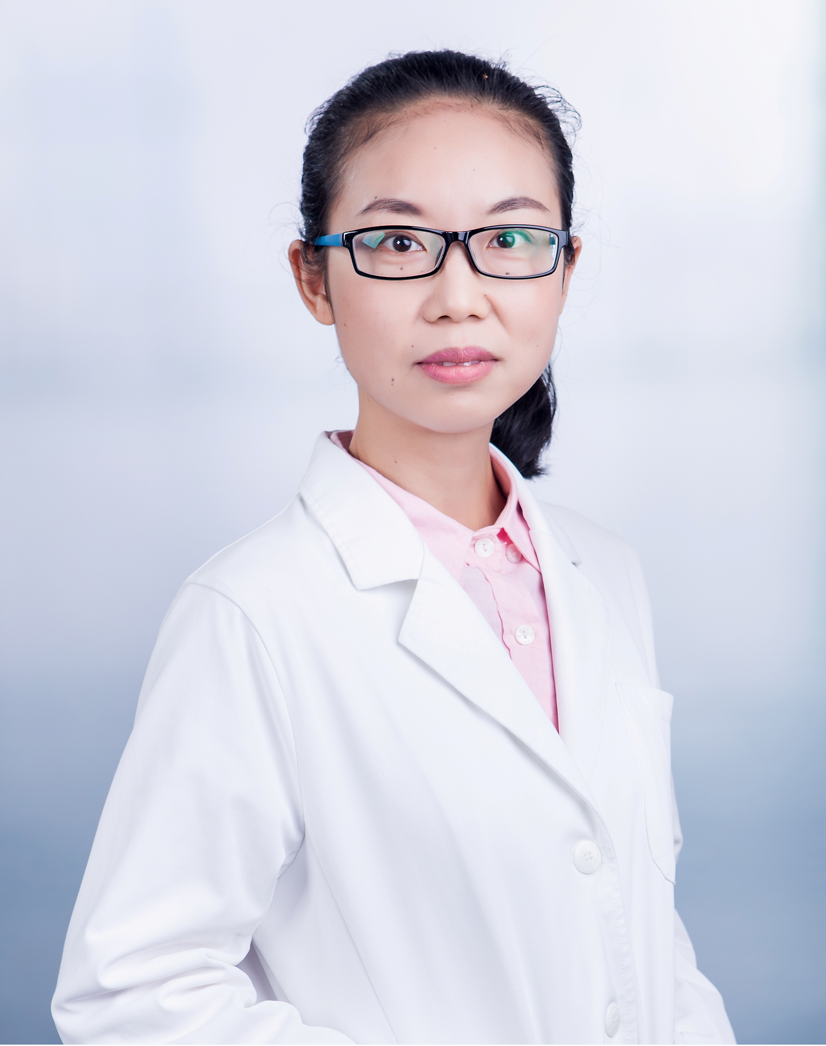 杨琼芳