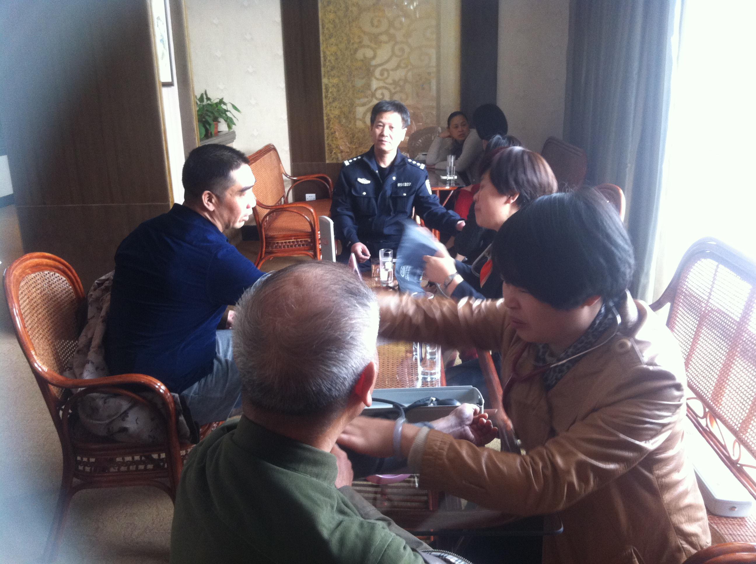警察医生联手对抗“甜蜜杀手”