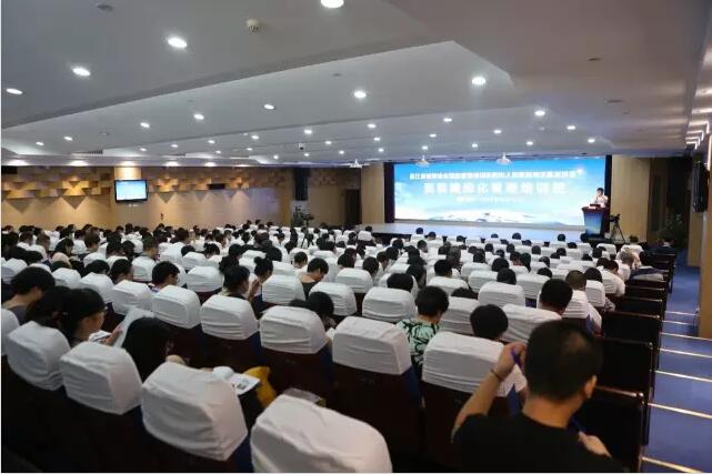 300多名院长、主任周末赶到东阳来,就是为了学如何用“精细化”管理好医院