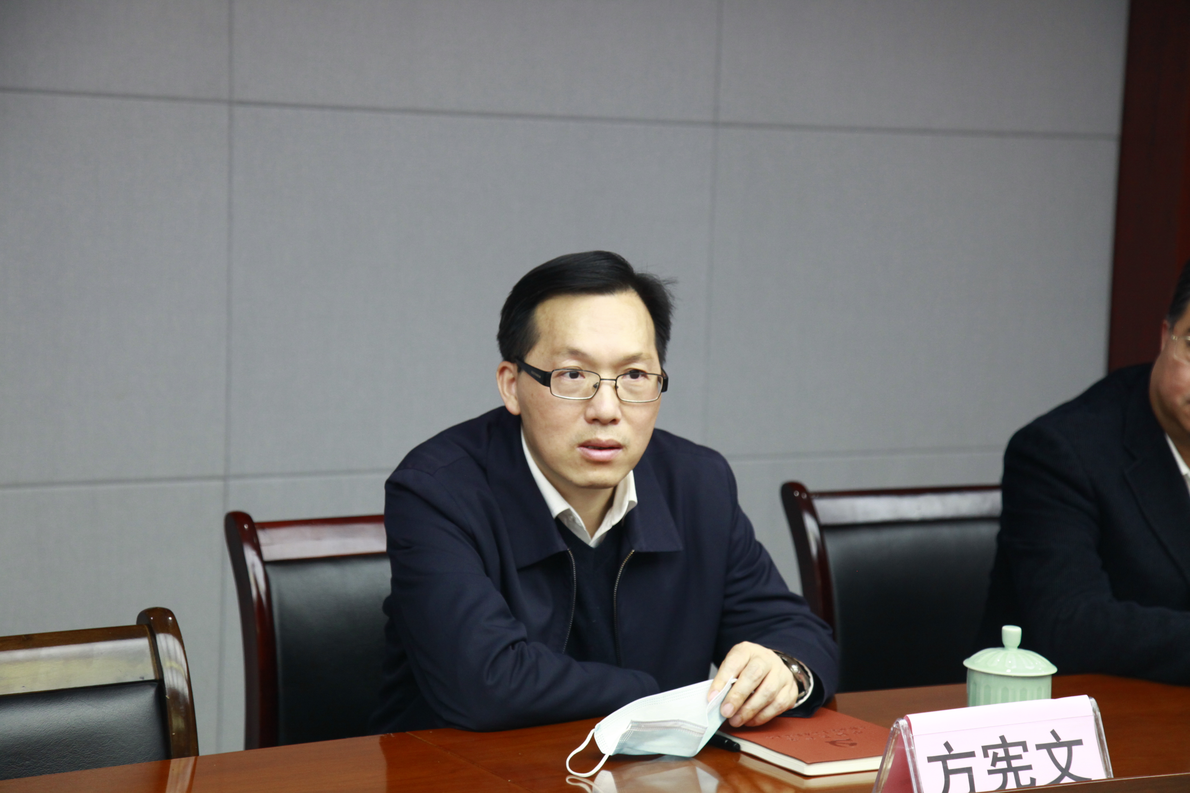 市政协党组书记、主席方宪文到东阳市人民医院调研